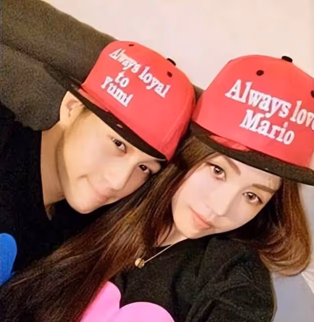 何猷君下場闢謠!被傳婚後愛與嫩模玩,曾吃宵夜被拍性感美女作陪