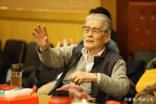 一路走好!「勳章英雄」藍田野因病去世,曾在84歲時就有預兆?