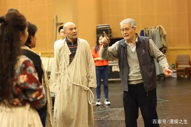 一路走好!「勳章英雄」藍田野因病去世,曾在84歲時就有預兆?