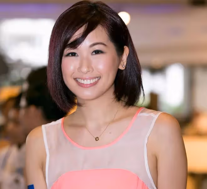 TVB女星出身豪門甘當配角14年,獲獎仍遭父親潑冷水,稱打擊很大