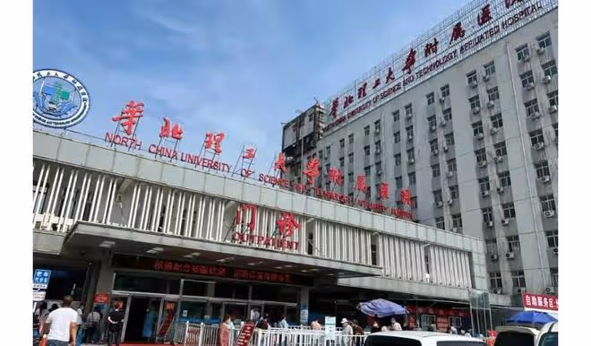 唐山燒烤店打人綠衣男被曝拆遷戶,岳母回應:我們是村裡的老實人