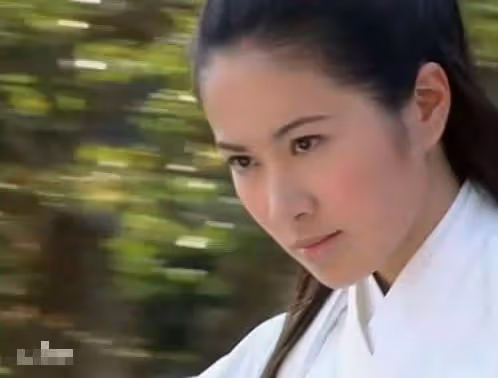 葉璇整容大變臉爆上熱搜,不說名字真認不出來,氣質全無太艷俗!