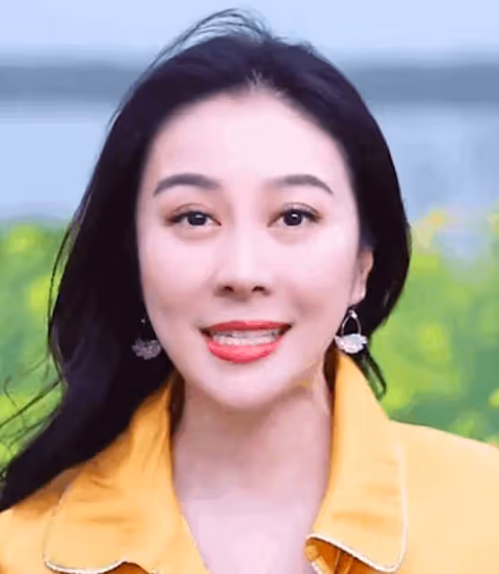 葉璇整容大變臉爆上熱搜,不說名字真認不出來,氣質全無太艷俗!