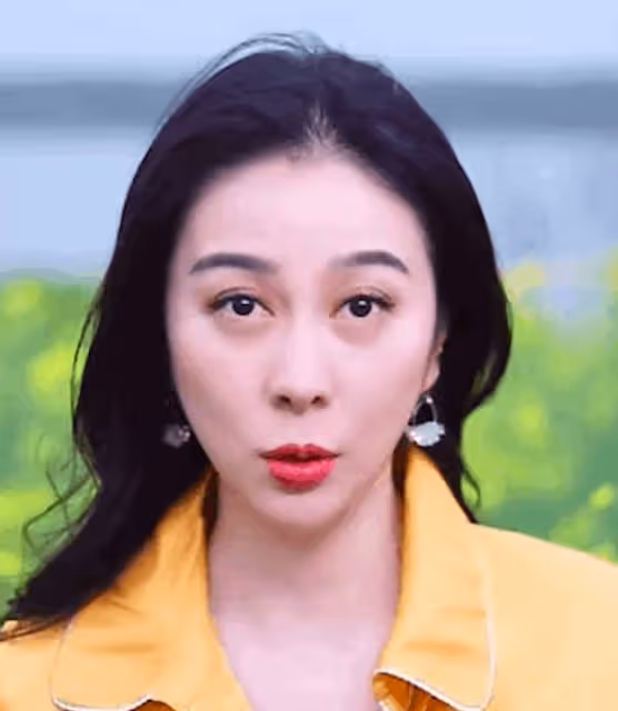 葉璇整容大變臉爆上熱搜,不說名字真認不出來,氣質全無太艷俗!