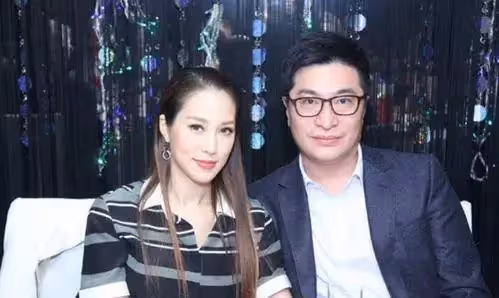 徐子淇19歲與洪金寶兒子相戀，分手後又邁入千億豪門，8年時間為李家生下4胎：終於嫁對人