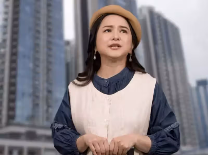 女神葉蘊儀近況曝光！穿條紋上衣配貝雷帽藝術氣息十足，豪門夢碎後一度生活拮據，49歲減肥成功追求者多