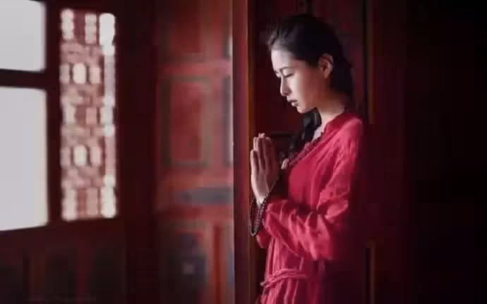 錢，靠自己賺！路，靠自己走！生活再難，也要挺住！