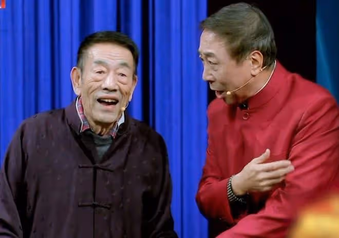 91歲楊少華怒評唐山打人事件,咬牙切齒直擺手,出言激烈罕見失態