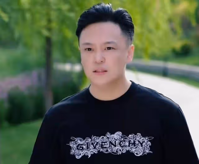唐山知名男星被實名舉報!誘騙年輕女性同居,事後不負責還家暴