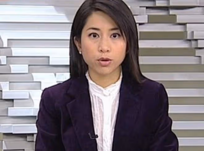 知名主持許方輝被曝2度出軌!上班時間偷約異性,當眾摟抱太親密
