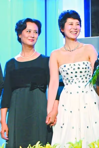 柏寒離世10年,才明白她彌留之際,為何要將31歲的兒子託付給海清