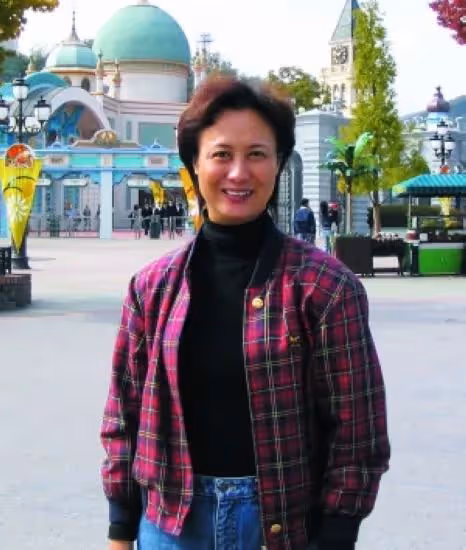 柏寒離世10年，才明白她彌留之際，為何要將31歲的兒子託付給海清