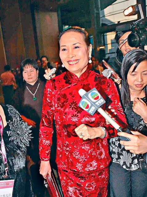 賭王二太藍瓊纓去世,14歲嫁賭王執掌中饋,培養女兒成為掌權人