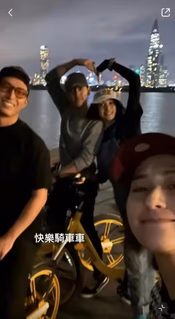 趙雅芝兒子街頭與女友親吻，兩人相互依偎氛圍甜，女方身材似模特