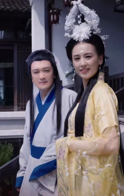 黃聖依重現《天仙配》!時隔15年狀態依舊,楊子臉部浮腫老態明顯