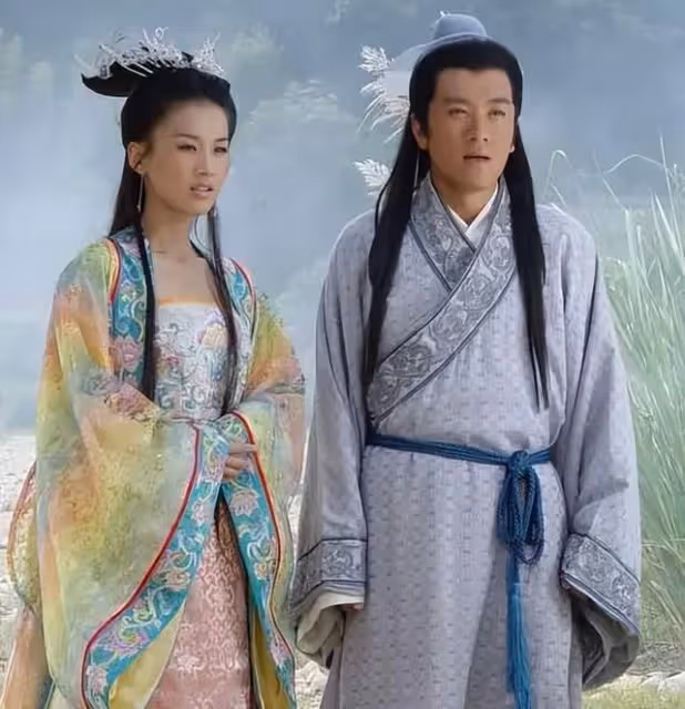 黃聖依重現《天仙配》!時隔15年狀態依舊,楊子臉部浮腫老態明顯