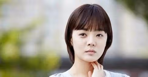 她是韓國天后，離婚後嫁中國丈夫，如今生活幸福被寵愛
