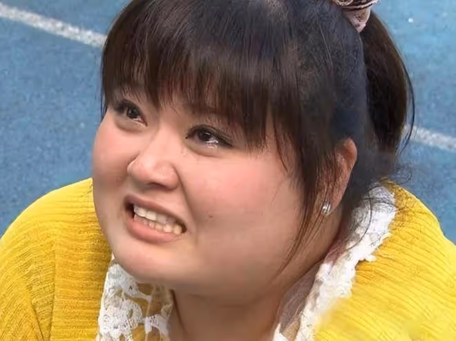 又一藝人離開TVB!在內地當吃播收入高,體重升至216斤健康惹人憂