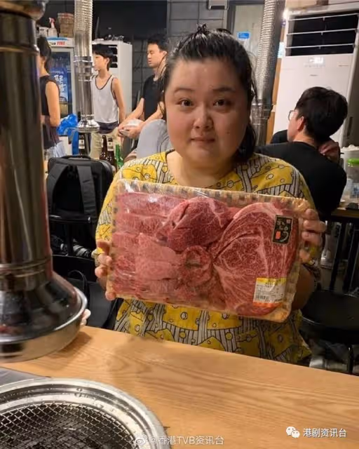 細細粒約滿TVB正式離巢!轉戰內地做吃播賺到盤滿缽滿