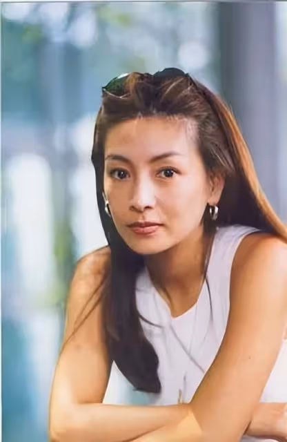 年齡已近60歲身材依舊!還有誰記得80年代風靡一時的她