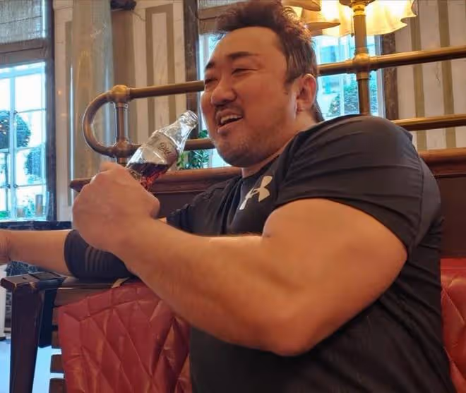 馬東錫「男友照」合集，「凶神惡煞」秒變「溫柔筋肉人」，看起來很可愛～