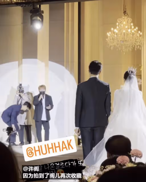 奉子成婚？性感實力派女演員懷著三個月身孕幸福走上婚禮T台