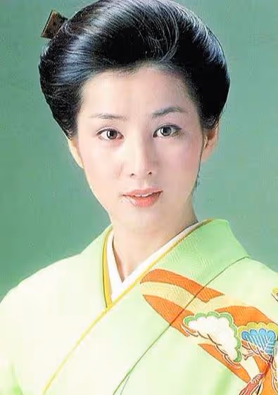 日本第一美女吉永小百合,因拍片不敢脫衣被群嘲,一生都在反核爆