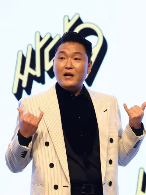「濕身秀」又惹防疫爭議　PSY承諾：提供觀眾免費防水口罩