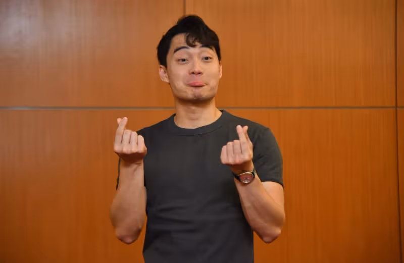 「Uncle Roger」黃瑾瑜返馬辦脫口秀門票售罄　直呼：不會忘記大馬精神！