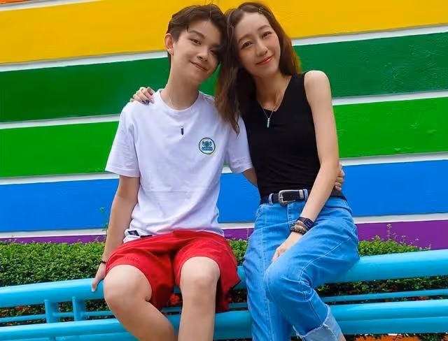 TVB人氣女星曬與女友合照!患免疫系統疾病,被斷言30歲就坐輪椅
