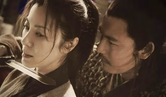 貧民區逆襲影帝鄭雨盛，曾陷入婚外戀糾紛，50歲成大boss仍單身