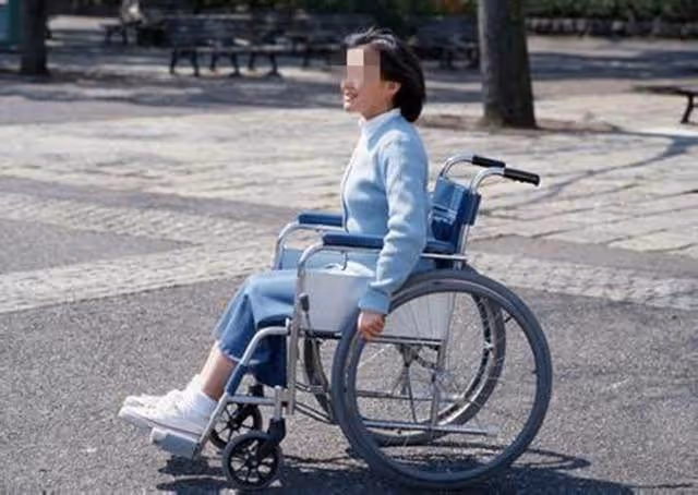 20歲女兒生病臥床,從不出家門卻懷了孕,得知緣由後母親傻了