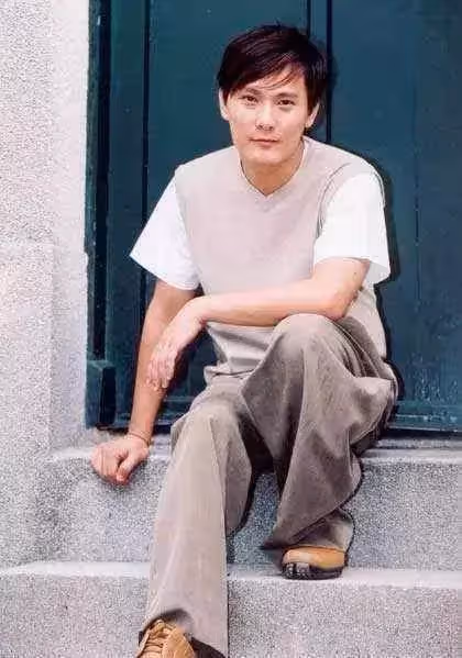 至今未婚的6位港臺大齡男星,各有各的苦衷,最大69歲,最小45歲