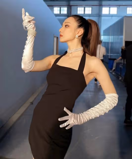 表現突出！TVB前知名女星內地節目殺進準決賽，人氣急升更登熱搜