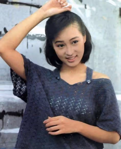 她讓梁朝偉愛到無法自拔,曾是趙雅芝接班人,如今卻無人問津