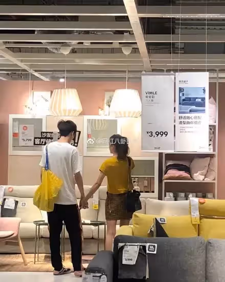初戀系女神！22歲正妹「巴掌臉自帶仙氣」狂吸300萬粉　遭曝光「0濾鏡素顏照」網崩潰：認不出來