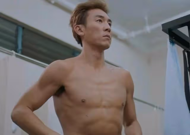三代同堂慶父親節!TVB視帝遭爸爸訓話,一句話令其從嚴父變慈父