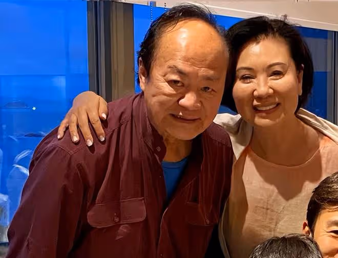 狄龍慶祝父親節,祖孫三代同框長相太相似,41歲兒子已成TVB視帝