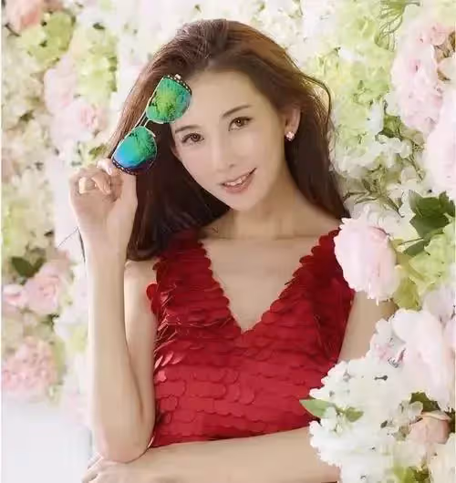 舒淇的唇，朱茵的眼，志玲的嗲，圓圓的笑，70後女星美得驚艷時光