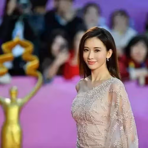 舒淇的唇，朱茵的眼，志玲的嗲，圓圓的笑，70後女星美得驚艷時光