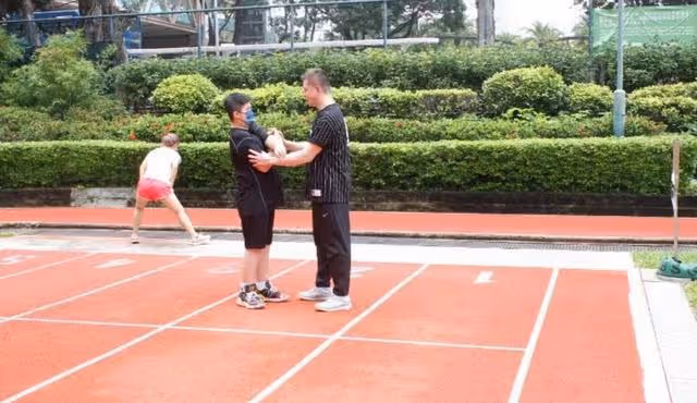 無悔照顧2個自閉兒!TVB前男星曆盡坎坷,最大心愿是兒子獨立生活