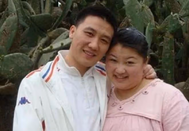 楊樹林老婆胖丫被曝生二胎,抱嬰兒母愛滿滿,出獄後靠賣水果維生