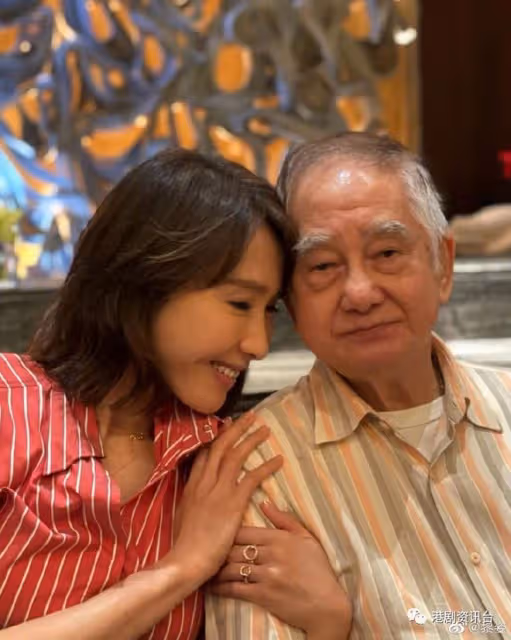 鄭俊弘首個父親節聞兒子腳仔！黎姿憶小時候被爸爸抱緊
