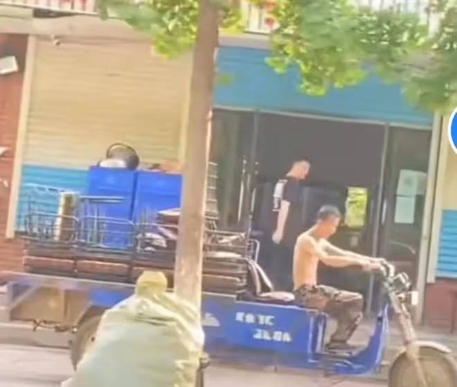 唐山打人事件燒烤店突然搬走，令人震驚，之前採訪需經有關部門