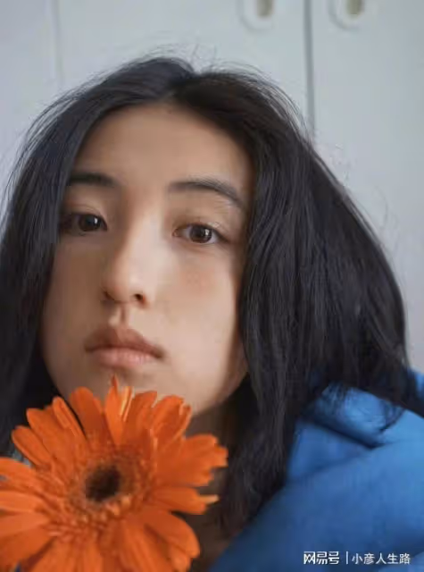 《嚮往的生活第五季》後，張子楓寫真流出，網友熱議！
