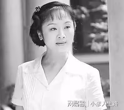 唐靜:與王新軍離婚後,發誓一生不再嫁人,她現在過得怎麼樣?