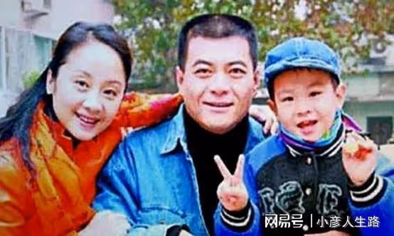 唐靜:與王新軍離婚後,發誓一生不再嫁人,她現在過得怎麼樣?