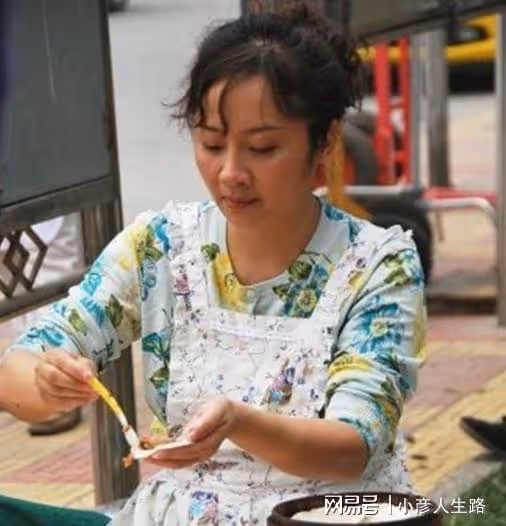 唐靜:與王新軍離婚後,發誓一生不再嫁人,她現在過得怎麼樣?