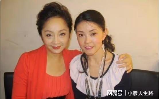 唐靜:與王新軍離婚後,發誓一生不再嫁人,她現在過得怎麼樣?