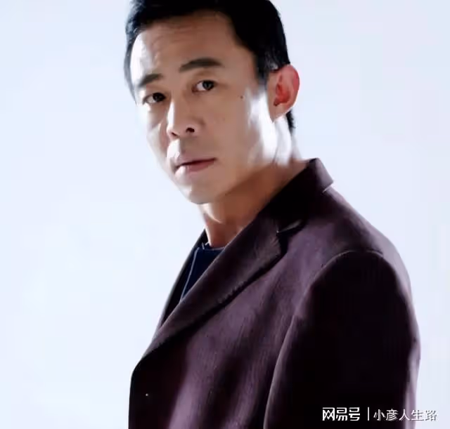 侯勇:和沈蓉離婚後,三婚娶小20歲嬌妻才遇幸福,而前妻沈蓉呢?